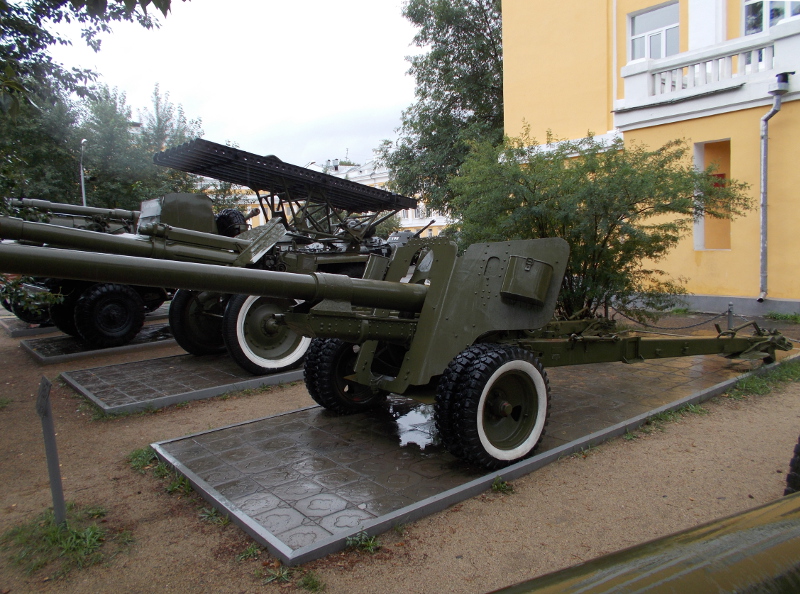 Выставка артиллерии в парке ОДОРА (Чита)